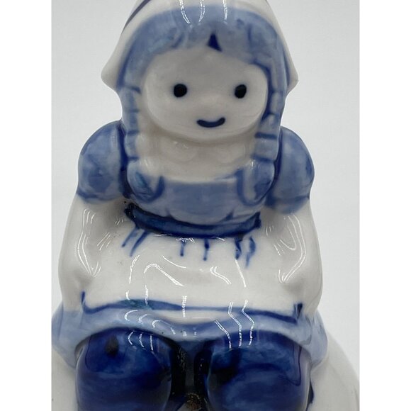 Vintage Handpainted Delfts Blue Ceramic Dutch Girl Bell Figurine - Picture 5 of 6